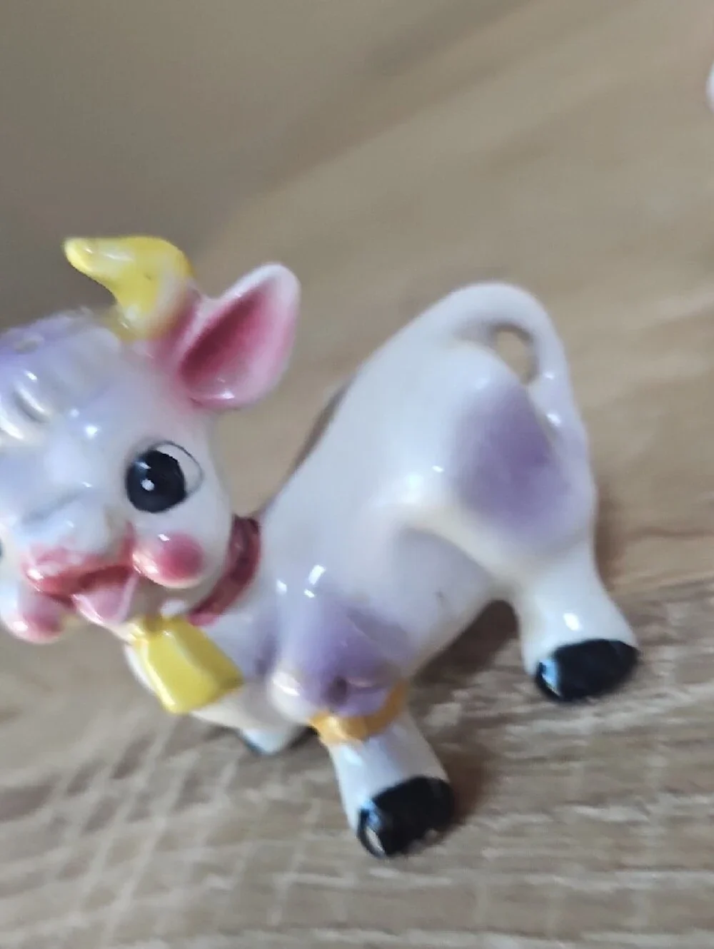 Vintage Kitschy Ceramic Elsie Cow Salt & Pepper - White and Pink Decorative